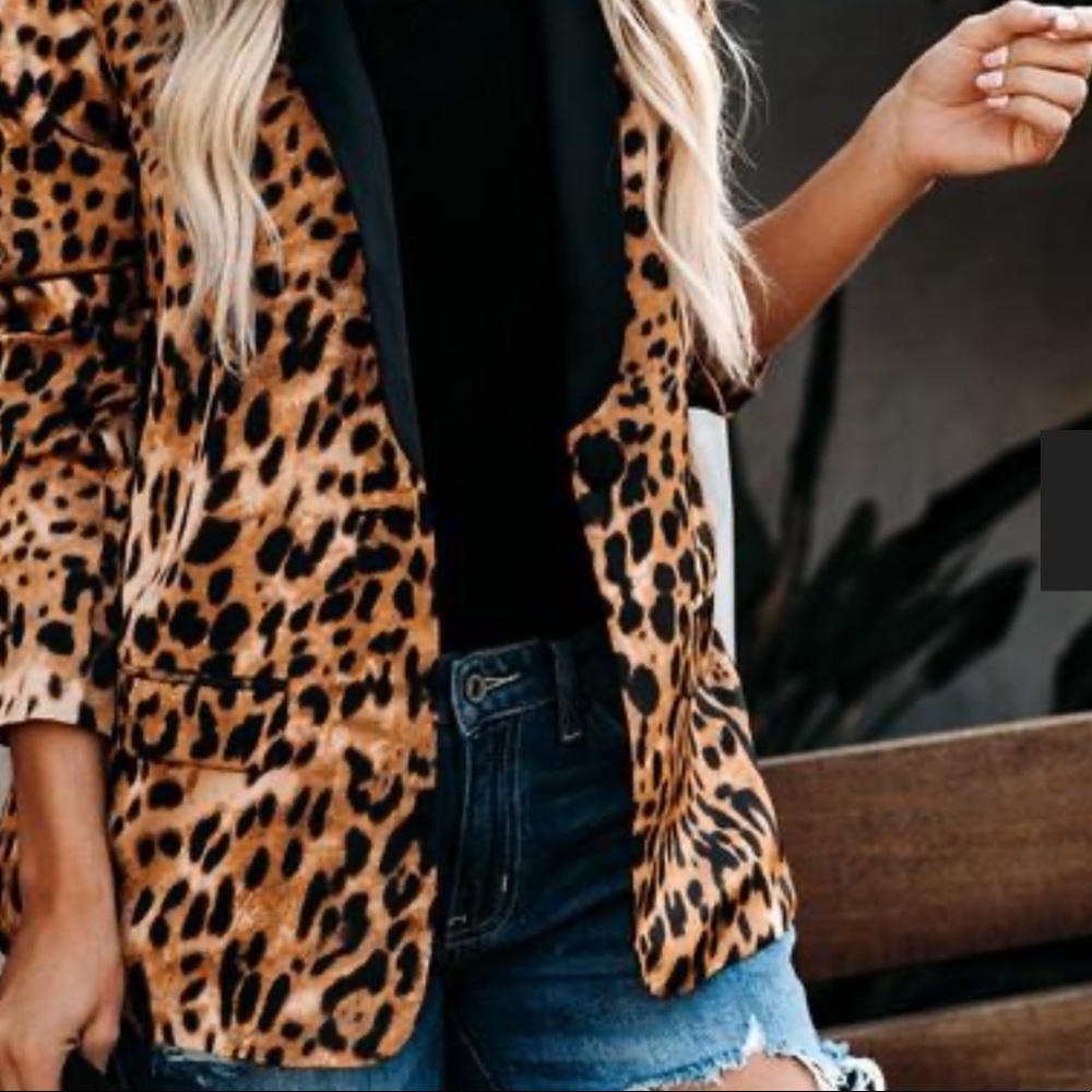 Vici Leopard Blazer